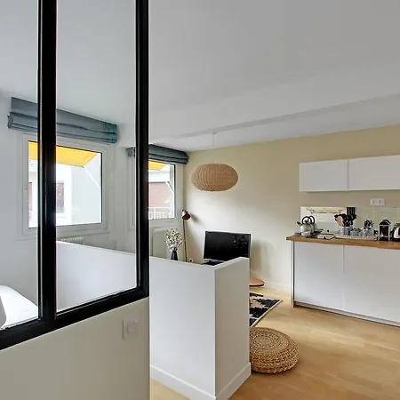 Pick A Flat's In Eiffel Tower- Boulevard De Grenelle 파리